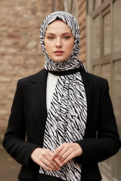 Vissona Crepe Geometric Patterned Black - White Colored 75X195 Non-Shedding S...