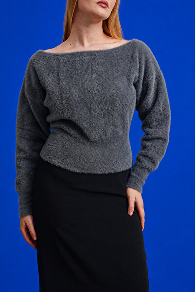 Gülce moda Women's Soft Plush Look Boat Neck Asymmetrical Cut Knitwear Sweater