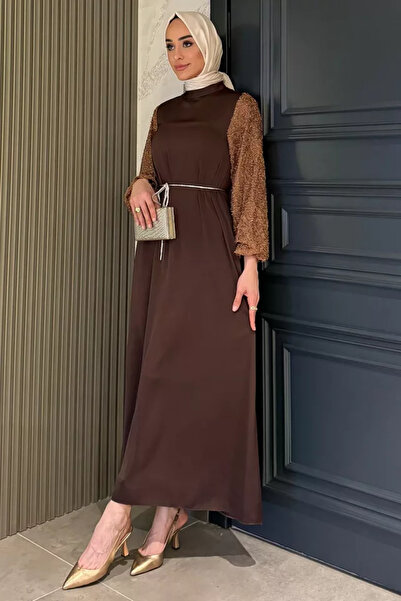 TOZLU Kolları Güpürlü Taşlı Bel Bağcıklı Tesettür Saten Abiye Elbise