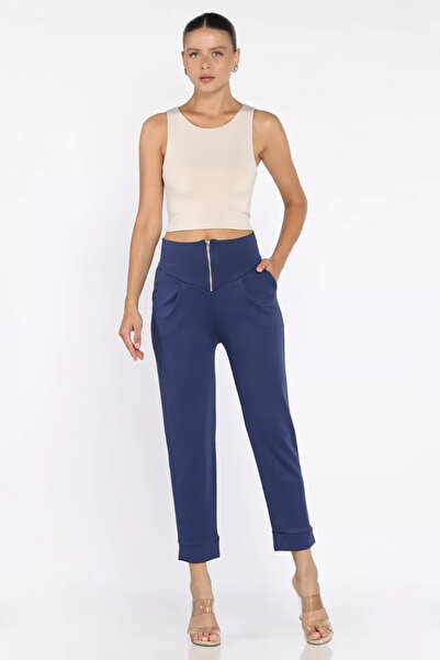 TOZLU Women's Pleated Detailed Zippered Trousers