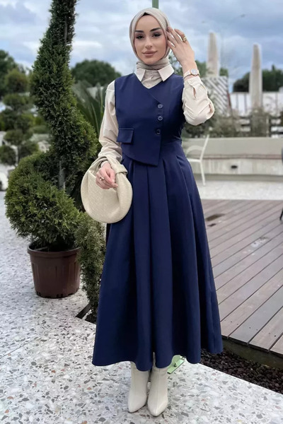 TOZLU Women's Button Detailed Pleated Hijab Dress