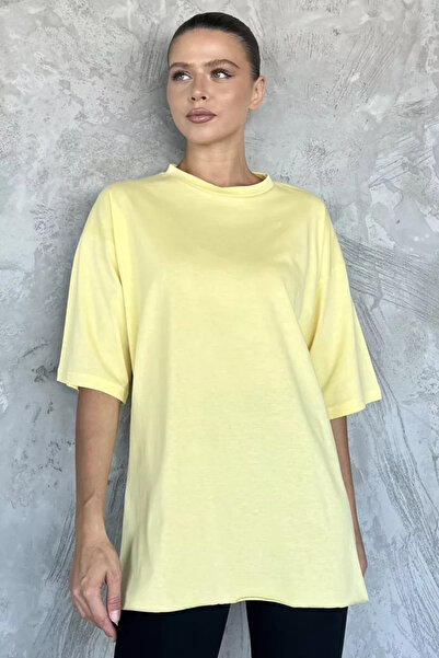 TOZLU Women's Crew Neck Loose T-Shirt with Side Slit Detail