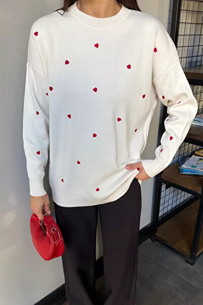 TOZLU Women's Heart Embroidered Knitwear Sweater