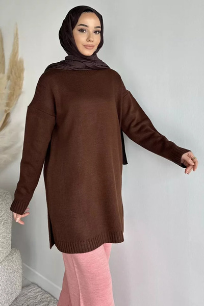 TOZLU Gülseli Crew Neck Slit Hijab Knitwear Tunic