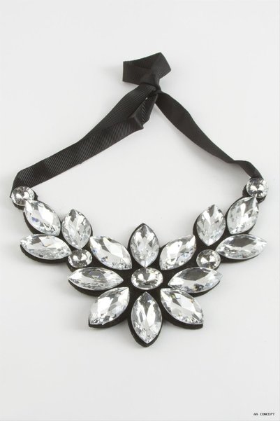 ZERO LAND CONCEPTA Flower-Studded Collar Necklace (165012) Silver Color