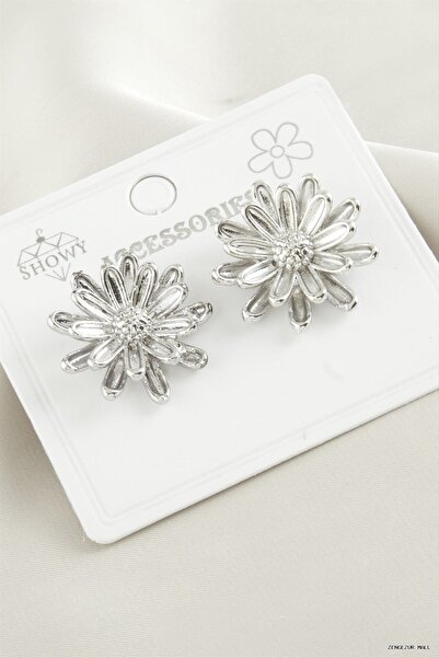 ZERO LAND Zngzrmll Daisy Metal Earrings (23324) Silver Color