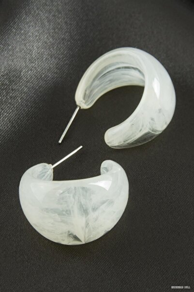 ZERO LAND Zngzrmll Crescent Plastic (54316) Earrings White