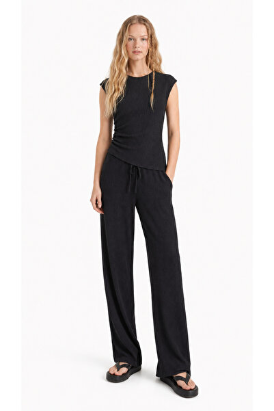 Kallisto Black Ruched Detail Top Relaxed Fit Pants Set