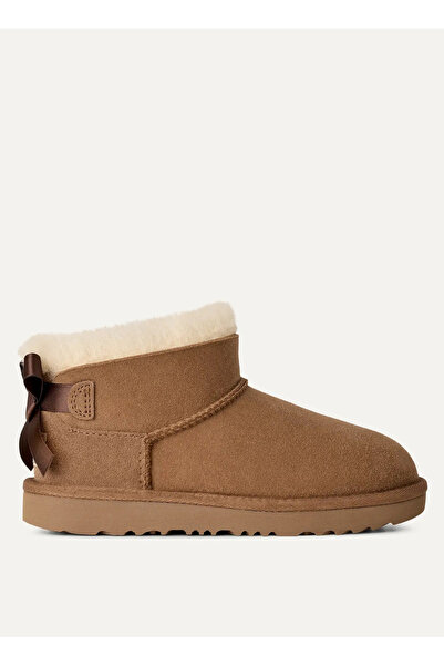 UGG Bot, 31, Taba