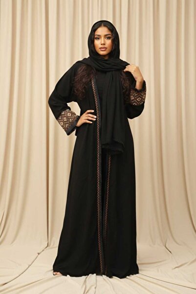 VELYNORA عبائه مطرزة مع الطرحة بنفس التطريز المميز