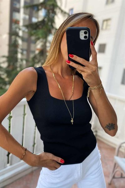 BELLA VESTE ATELİER Square Neck Basic Thick Strap Knitwear Blouse
