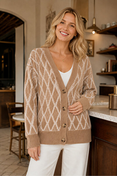 AQE FASHION Women's V-Neck Long Sleeve Buttoned Loose Cut Diamond Patterned C...