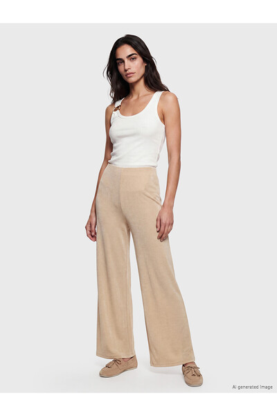 LC Waikiki Trendlucky Women's Sweatpants with Elastic Waist and Contrast Trim