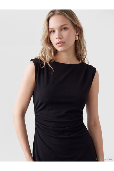 LC Waikiki Lcw vision black crew neck smocked dress