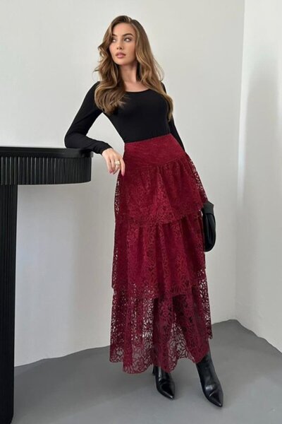 Elbee Fashion Woman Fusta cu căptușeală dantelă cu detalii stratificate burgundy