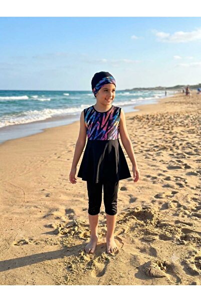 Differend Girl's Hijab Swimsuit