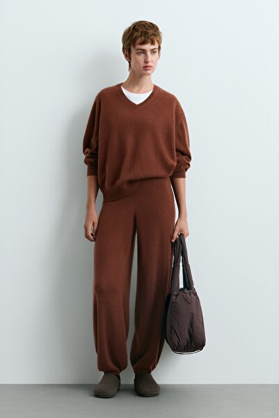 Oysho 100% cashmere cocoon knit trousers
