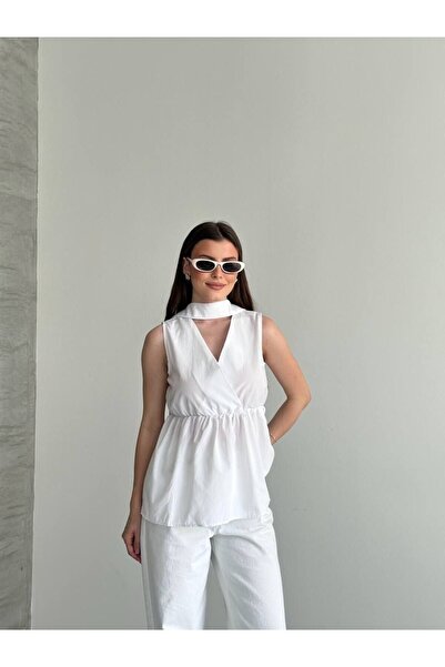ROUPAS Belted Shirt
