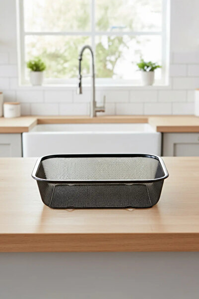 Tasarım Evi Modern Siyah Metal Süzgeç | Çok Amaçlı Dikdörtgen Tel Sebze Meyve Yıkama ve Servis Sepeti 30x22 Cm