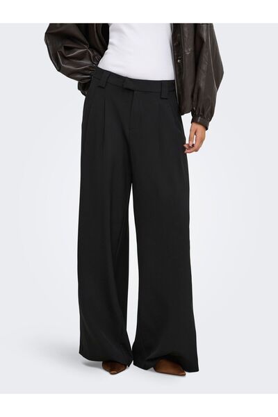 ONLY Hose mit weitem Beinschnitt ONLSVEA Weiter Beinschnitt Hose mit weitem B...