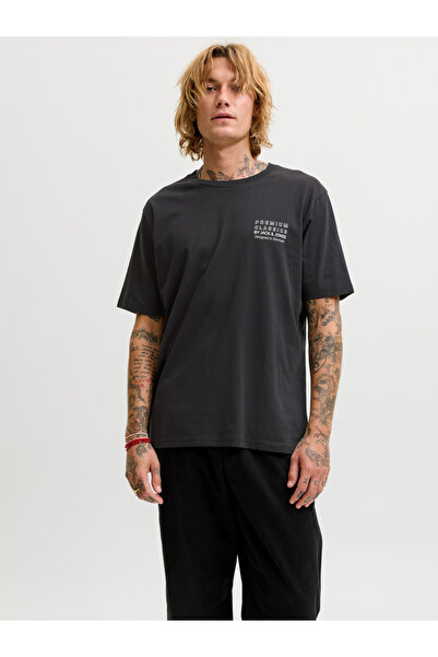 Jack & Jones تي شيرت أسود بطباعة نصية وياقة دائرية