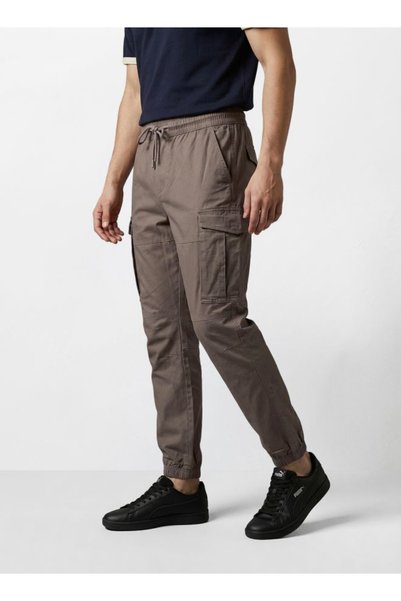 The Indian Garage Co By Styli Men Regular Fit Solid Cargo Joggers