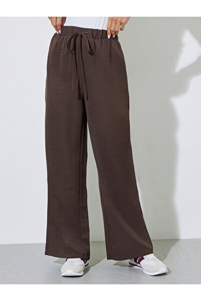 Styli Brown Solid Drawstring Wide-Leg Jogger Pants