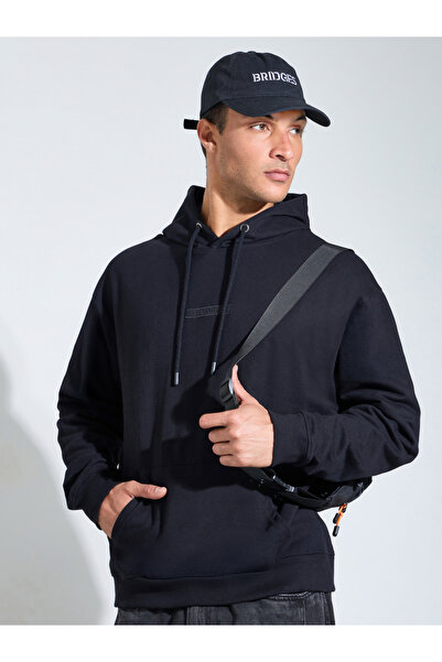 Styli Men Black Embroidered Relaxed Fit Hoodie