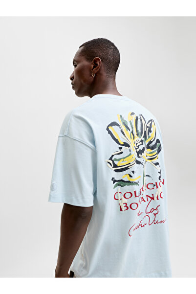 Jack & Jones تي شيرت مطبوع بأكتاف منخفضة باللون الأزرق الفاتح