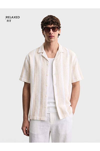 The Indian Garage Co By Styli Men Relaxed Fit Textured Cuban Collar Resortwea...