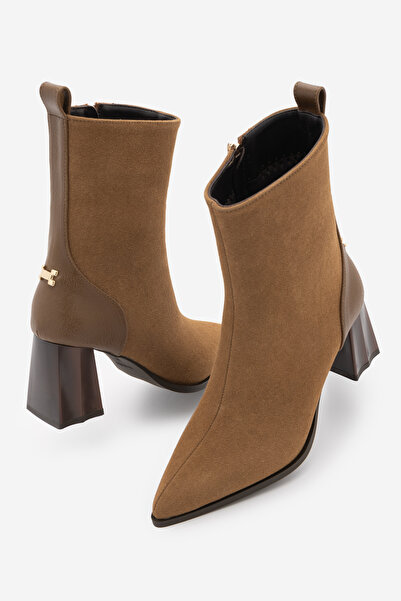 Marjin Women's Pointed Toe Thick Heeled Boots Esvon Tan Suede