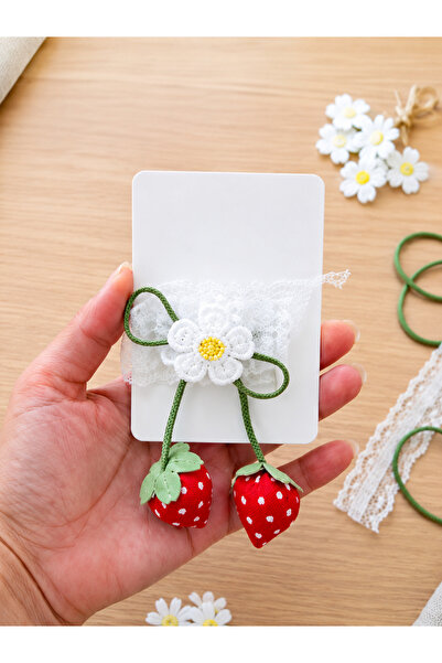 Ugly Duck Pofuduk Strawberry Clip with Clasp - Red Std Red