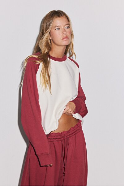 Stradivarius Kontrast crop sweatshirt