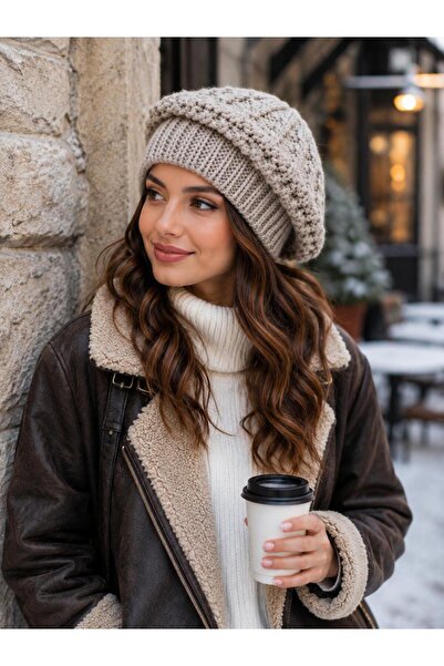 Wearflawless Women's Knitwear Painter Beanie, Winter Knitted Soft Warm Stylis...