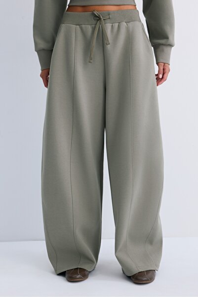Stradivarius Barrel geniş paça jogger pantolon