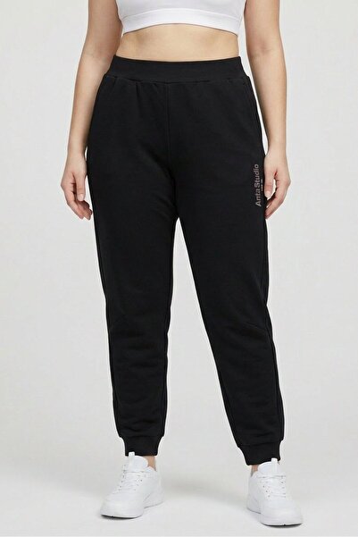 Anta Women Regular Fit Graphic Print Outdoor Sweatpants, Black