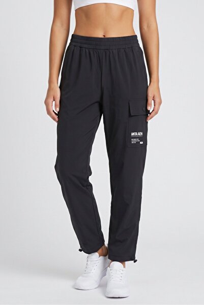 Anta Women Tapered Fit Track Pant, Black