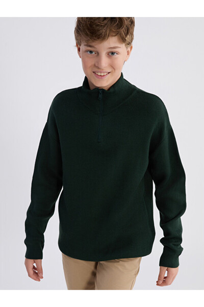LC Waikiki Esvab • Modern & Distinctive Stand Collar Boys' Knit Sweater