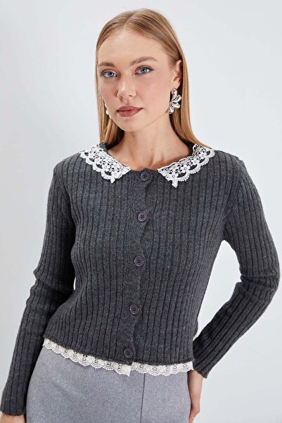 Fulla Moda Knitwear Cardigan with Lace Collar and Hem