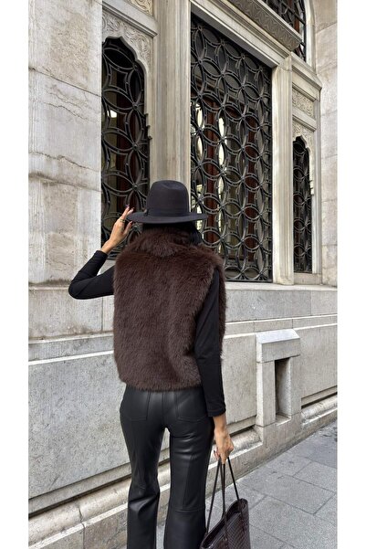 Moda Days Women's Brown - Brown Imitation Fur Textured Sleeveless V-Neck Unfa...