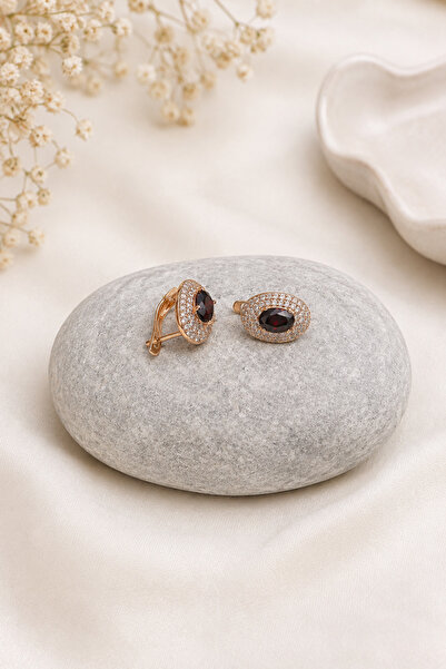 Archhazel Jewelery Topaz Stud Claret Earrings