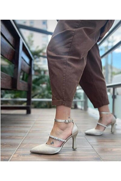 LARİNA SHOES ΚΟΜΨΑ ΓΥΝΑΙΚΕΙΑ ΒΡΑΔΙΝΑ ΠΑΠΟΥΤΣΙΑ ΜΕ ΛΕΠΤΟΜΕΡΗ ΣΑΤΕΝ ΠΕΤΡΑ
