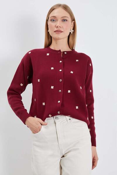 Fulla Moda Floral Embroidered Buttoned Knitwear Cardigan