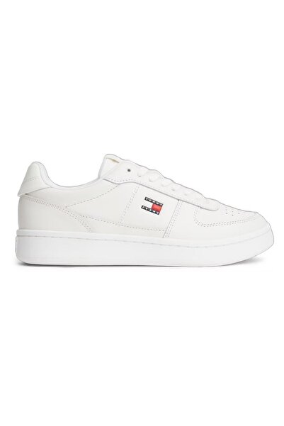 Tommy Hilfiger Women's Brand Logo Sneakers in Ecru, Suitable for Daily Use