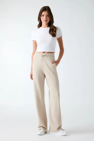 Guess KREM LOGOLU KADIN EŞOFMAN