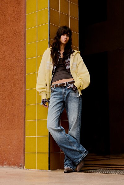 Bershka Suni deri detaylı jean
