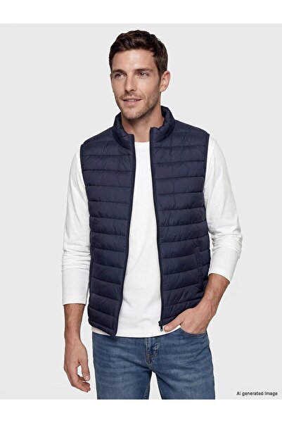 LC Waikiki Regular Fit Stand Collar Men's Puffer Vest (W6)