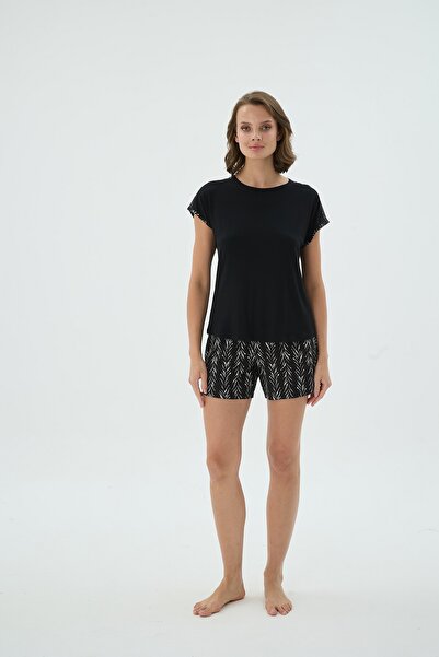 Sevim Women Shorts Set