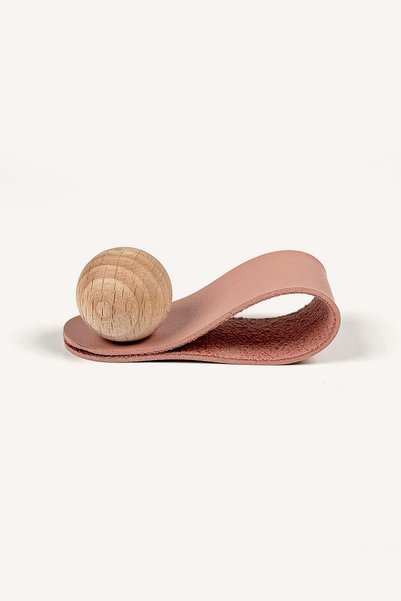 Kulpingo Powder Pink Wooden Detailed Button Leather Handle