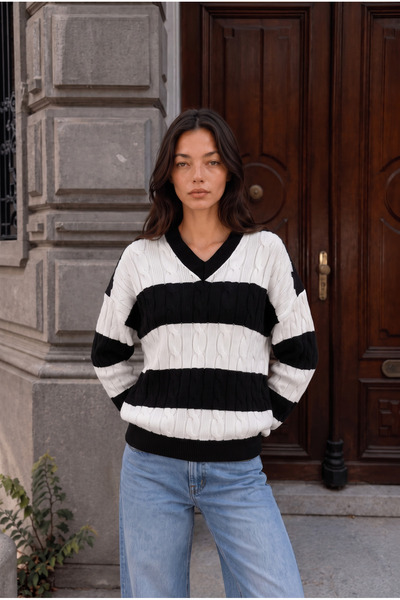 Valiberta Bianca Double Color Braided V-Neck Women's Knitwear Sweater - Black